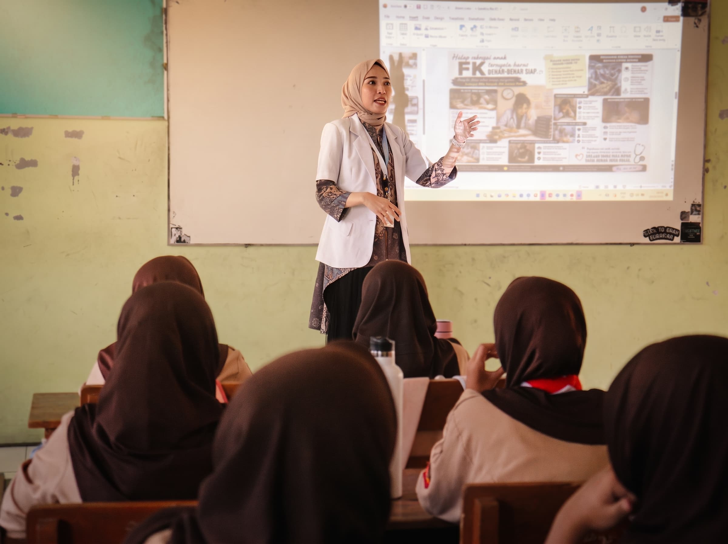 Jangan Takut Bermimpi Tinggi, Pesan dr. Ajeng Destian Suparwi kepada Siswa SMA Negeri 1 Purbalingga