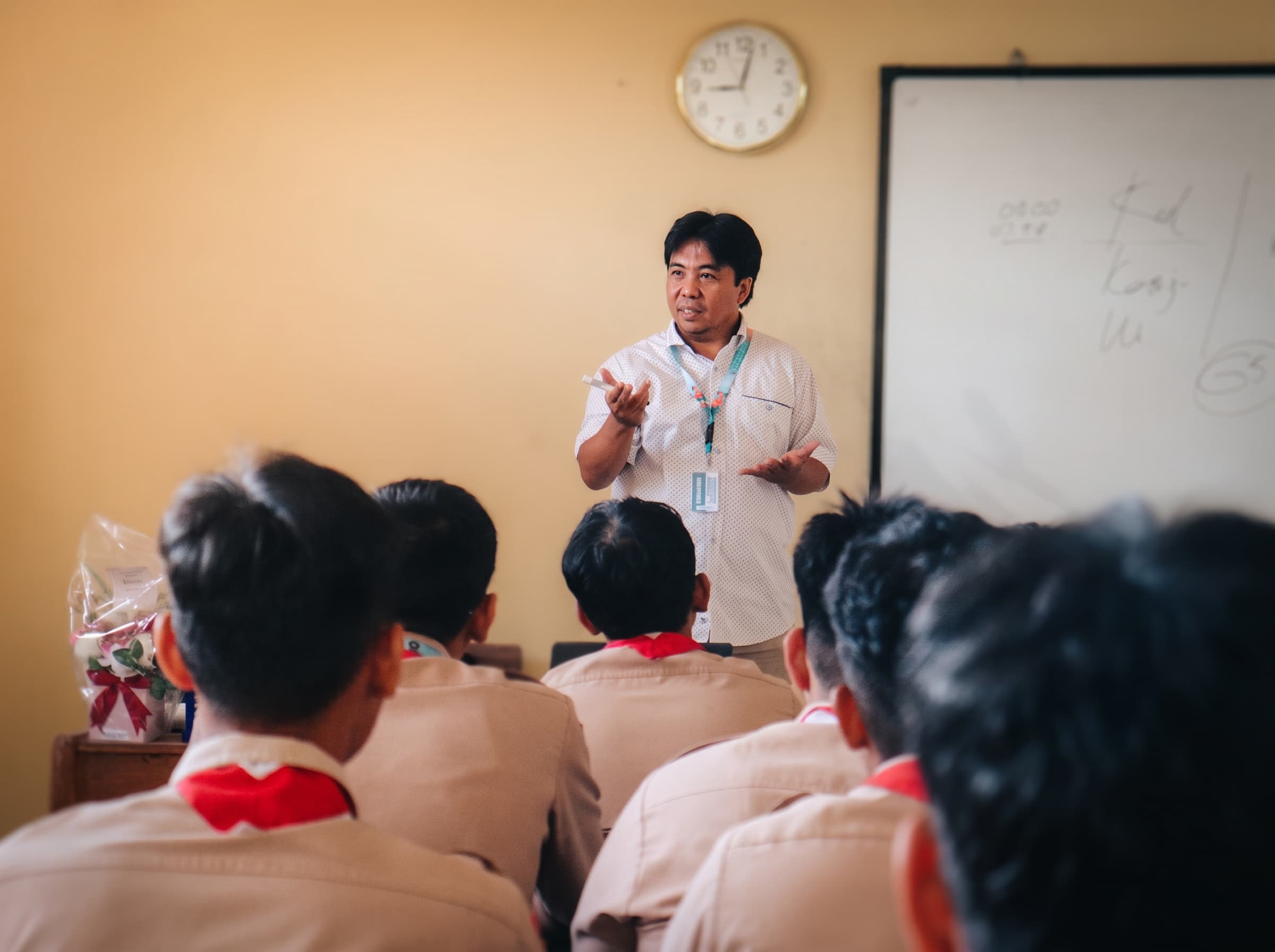 Ketua Jurusan Ilmu Politik Unsoed, Indaru Setyo Nurprojo Ajak Siswa Pahami Tantangan Generasi Z