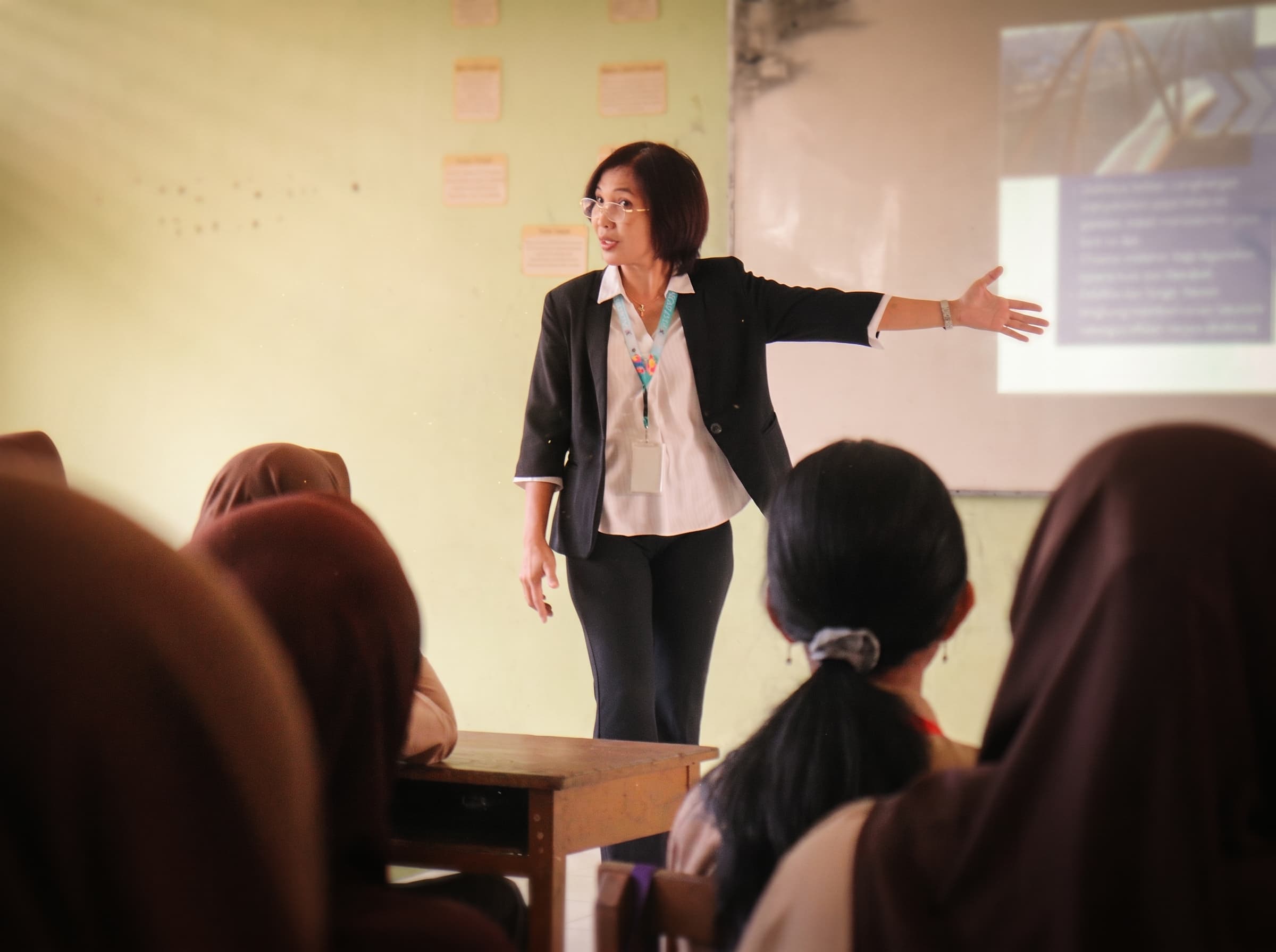 Lulusan Leeds University Inggris, Probo Hardini Kini Dosen Transportasi dan Tata Ruang Unsoed