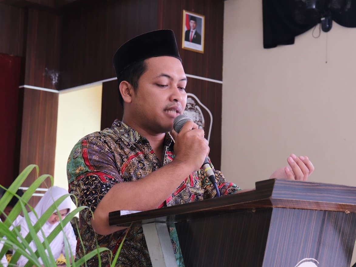 A Prayer for the Journey oleh Bpk. Amri Yusuf Wahono, S.Pd.